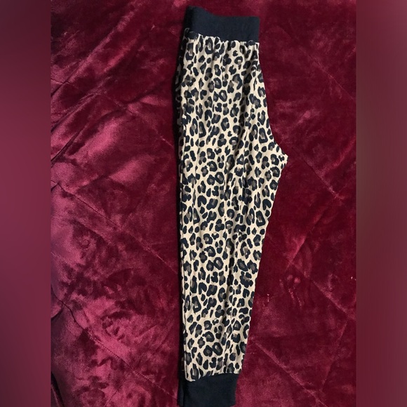 Cropped jogger Womens - Picture 1 of 5